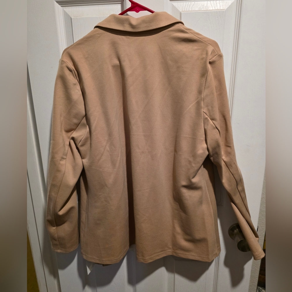 NWT Womans Tan Blazer Jacket - Picture 2 of 6